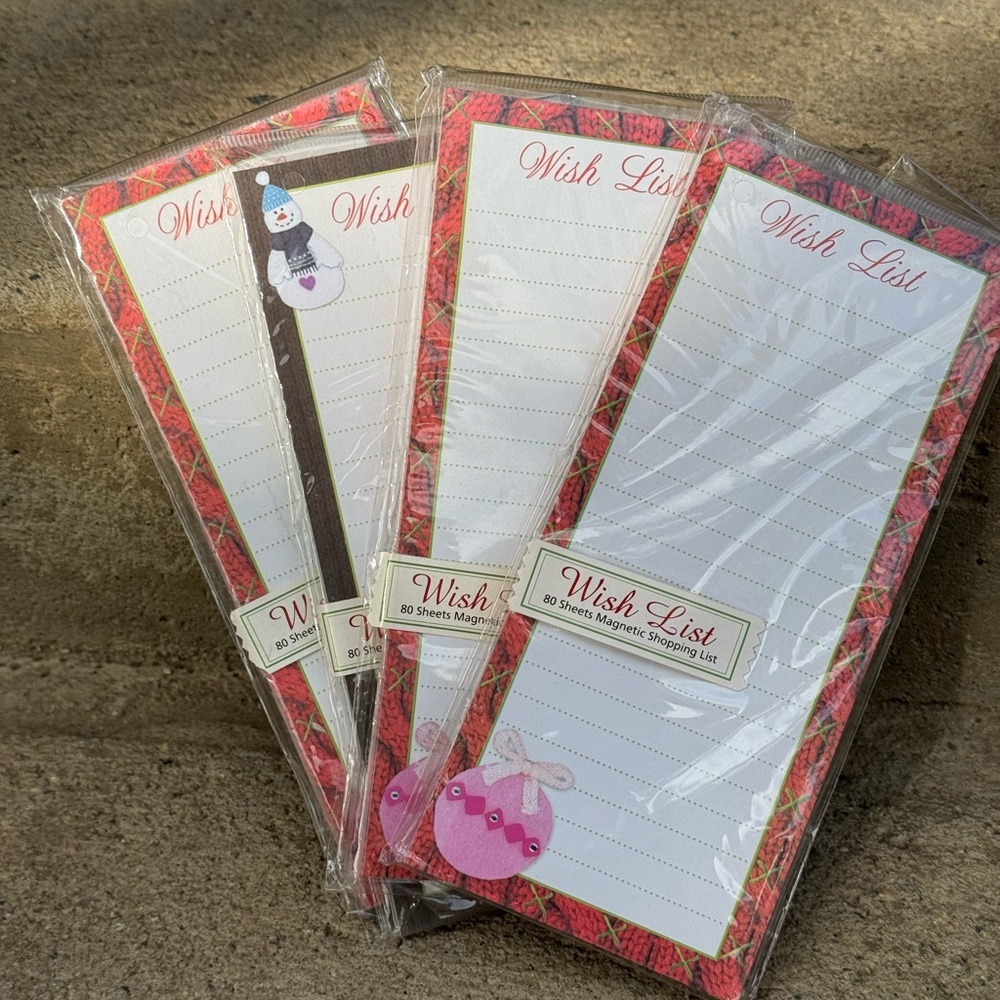 VTG Christmas Wish Lists Magnetic Notepads 4 Pack New Classic Christmas